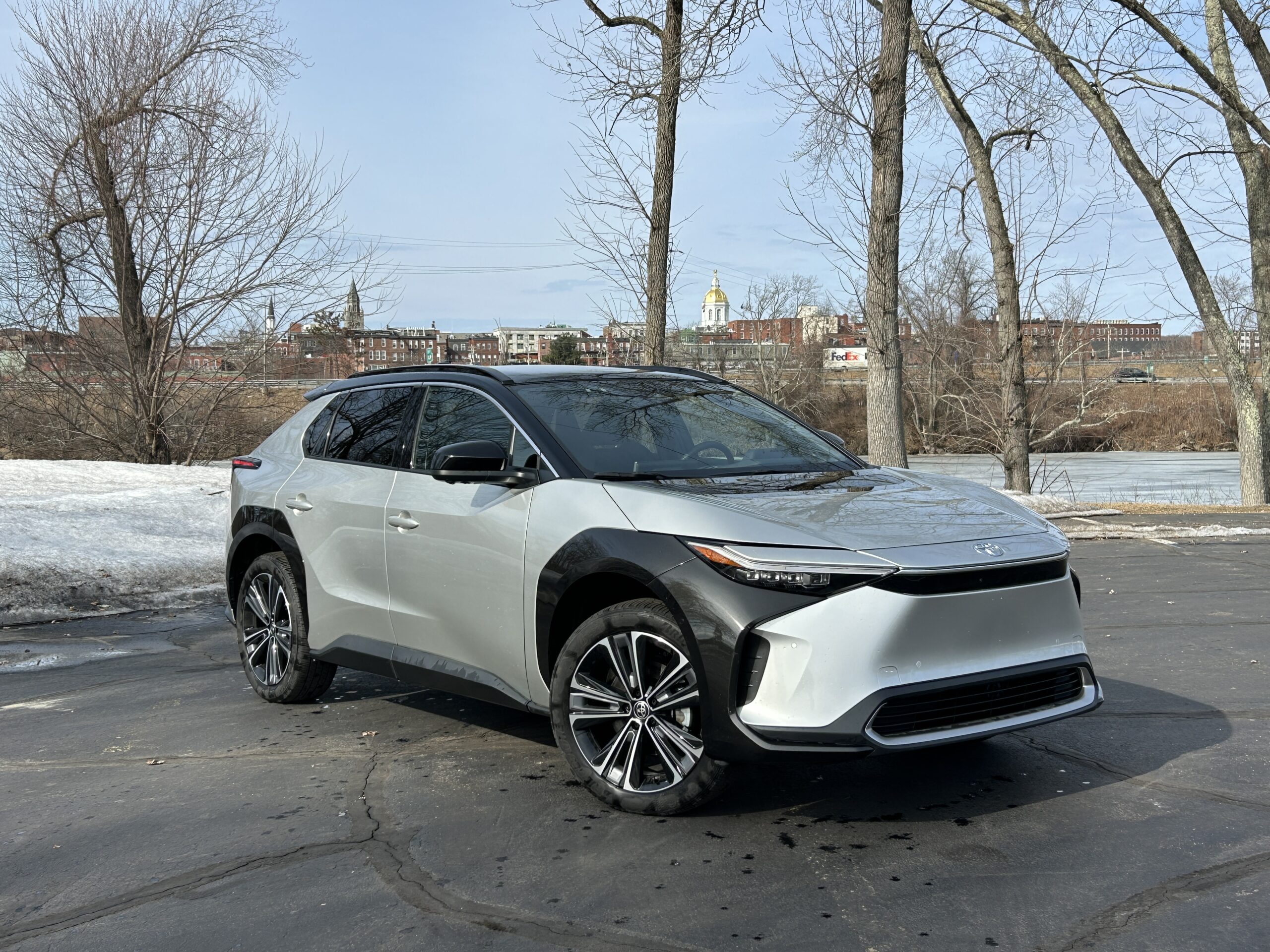 2024 Toyota bZ4X
